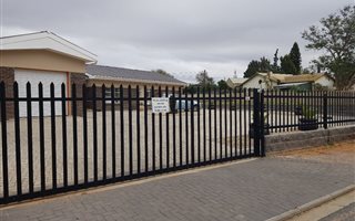 4 Bedroom House in Vredendal