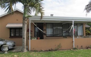 2 Bedroom House in Park Rynie