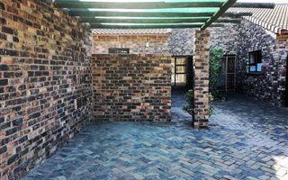 3 Bedroom Townhouse in Greenacres