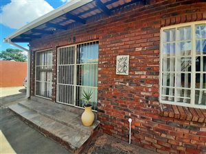 2 Bed Townhouse in Parys