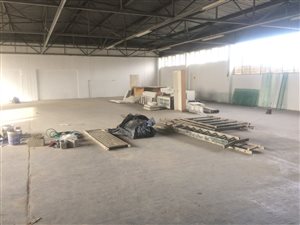 560 m² Industrial space in George Central
