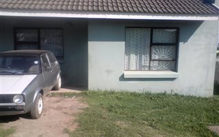 2 Bedroom House in Kruisfontein