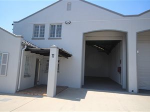 204 m² Commercial space in Airport Industria