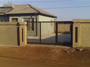 3 Bed House in Soweto Central