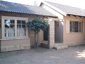 4 Bed House in Harmelia