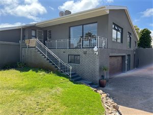 4 Bed House in Milnerton Central