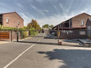 3 Bedroom Duplex in Brackenfell Central