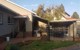 3 Bedroom House in Meredale