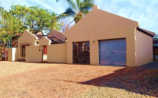 277 m² Commercial space in Halfway House