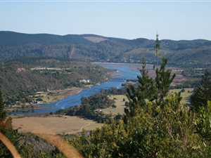 9351 m² Land available in Simola