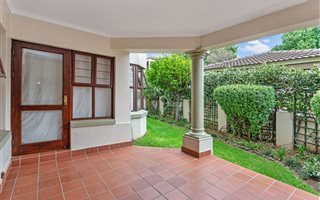 2 Bedroom Apartment in Bryanston