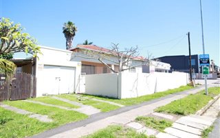 323 m² Commercial space in Nahoon