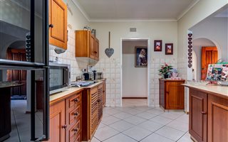 3 Bedroom Simplex in Birchleigh