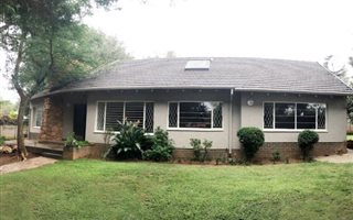 4 Bedroom House in Bordeaux North