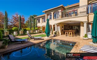 4 Bedroom House in Silver Lakes Golf Estate
