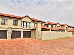 3 Bed Duplex in Theresa Park