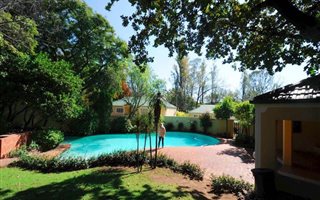 1 Bedroom Townhouse in Sandton CBD