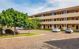 2 Bedroom Apartment in Grahamstown Central