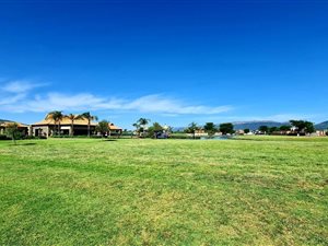 1020 m² Land available in The Islands Estate