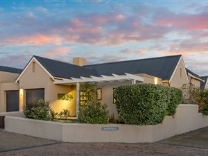 4 Bed House in Schonenberg Estate