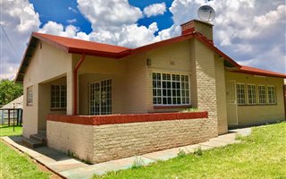3 Bedroom House in Vanderbijlpark SW5