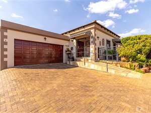 3 Bed Townhouse in Jordaan park