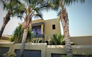 4 Bedroom Townhouse in Meyersdal