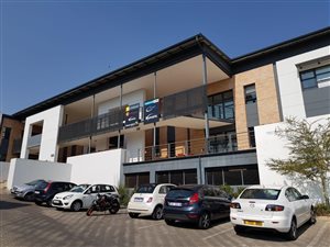 98 m² Commercial space in Randpark Ridge