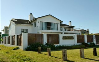5 Bedroom House in Cape St Francis