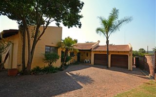 3 Bedroom House in Ferndale