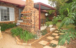 3 Bedroom Simplex in Highveld