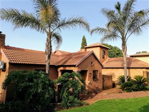 4 Bed House in Highveld