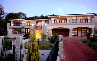 5 Bedroom House in Waverley