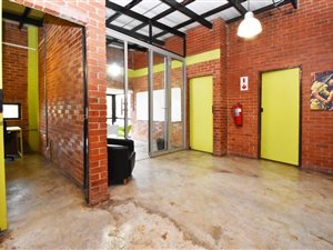 Office space in Halfway House
