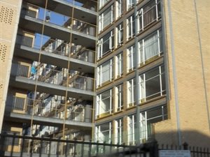 2 Bed Flat in East Lynne