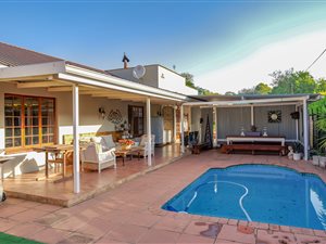 3 Bed House in Clarendon