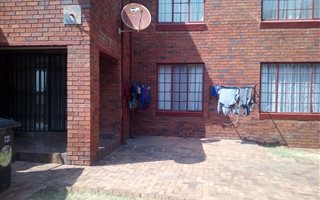 3 Bedroom Apartment in Elandspark
