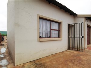 3 Bed House in Nellmapius