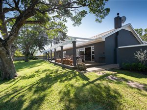 4 Bed House in Hunters Home