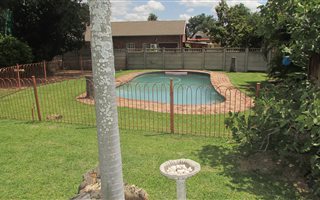4 Bedroom House in Ladanna