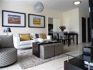 3 Bed Apartment in Somerset West Central