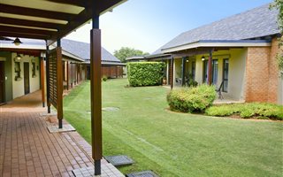 Bachelor apartment in Retire at Midstream