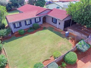 3 Bedroom House in Carletonville