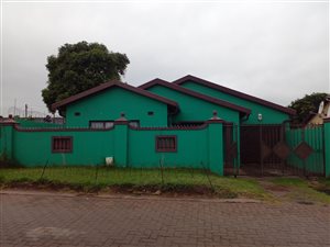 4 Bed House in KwaMashu