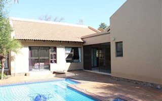 3 Bedroom House in Irene
