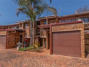 2 Bed Townhouse in Hennopspark