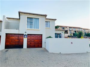 3 Bed Townhouse in La Montagne