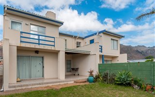 4 Bedroom House in Dobson