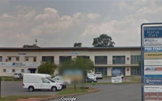 97 m² Commercial space in Driehoek