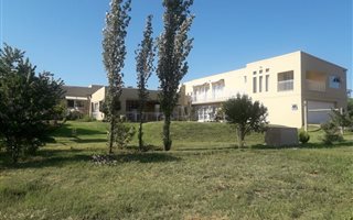 6 Bedroom House in Kameelfontein and surrounds